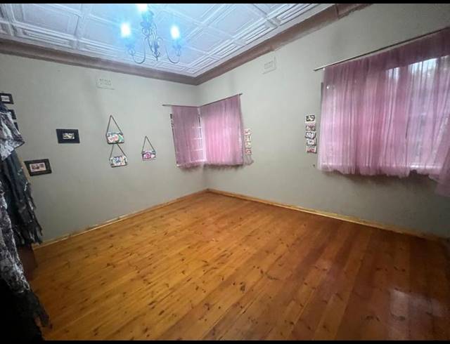 5 BEDROOM HOUSE FOR SALE IN BRENTHURST